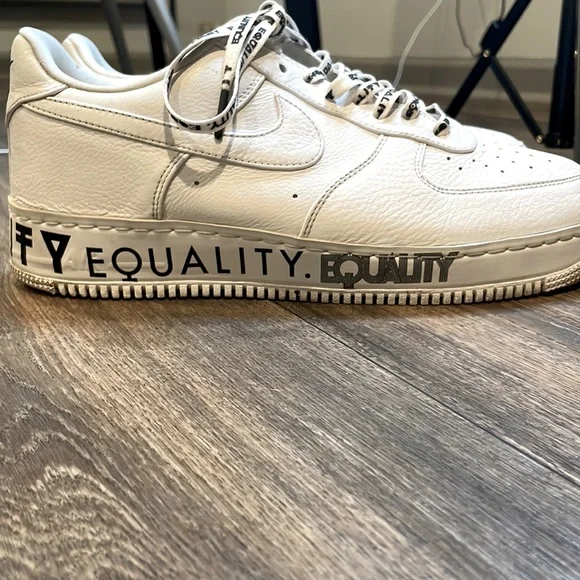 (Used) equality Nike Air Force 1
